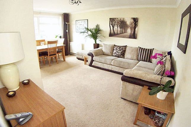 6 Cyclamen Way, Epsom photo 2