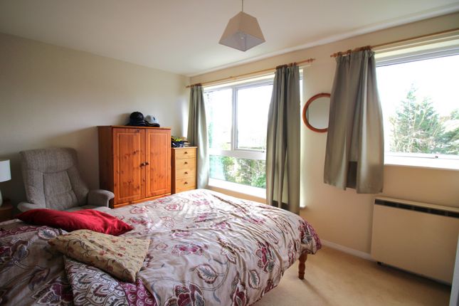 Flat for sale in Balmoral Court, Kidderminster
