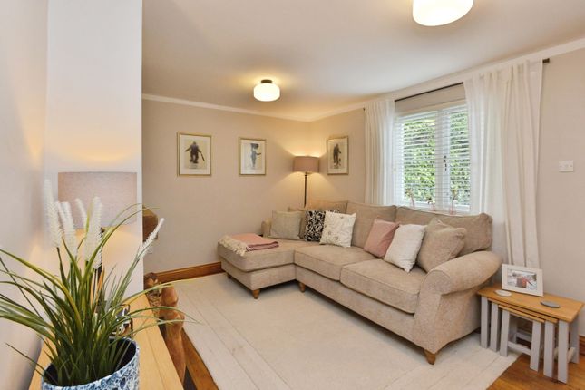 24, Russell Street, Milton Keynes photo 4