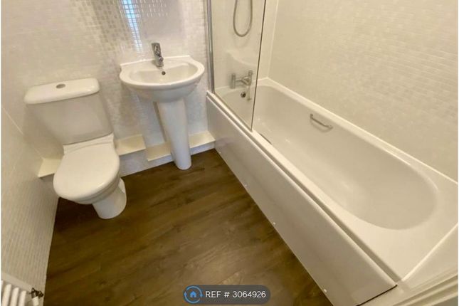 Flat, Sevastopol Road, Bristol photo 5