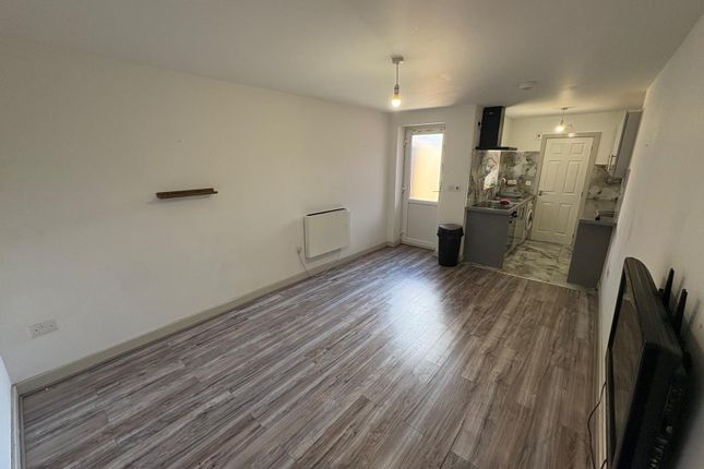 Oldham Road, Failsworth photo 2