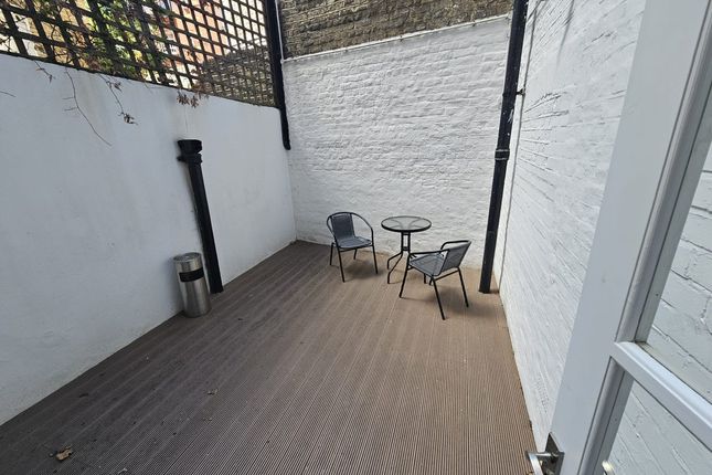3, 27, Cartwright Gardens, Bloomsbury photo 2