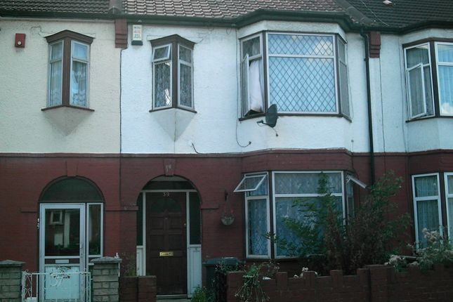 Room to rent in Rochdale Road, Walthamstow