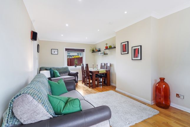 42, Young Avenue, Tranent photo 3