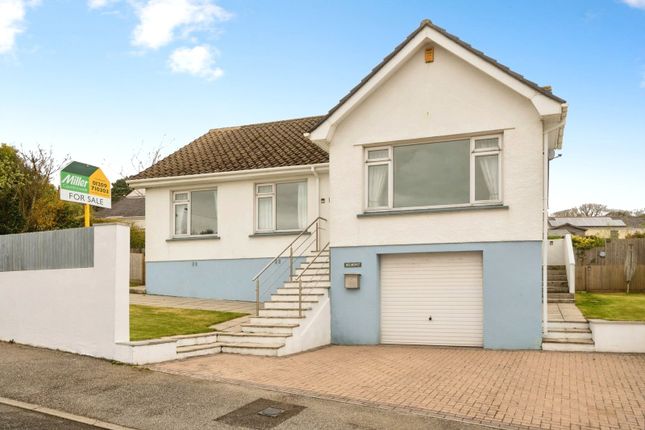 3-bed detached on Belmont,, Valley View Estate, Redruth, £325,000