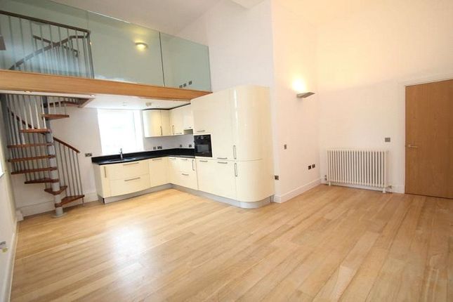 Thumbnail Flat to rent in Butts Green Road, Hornchurch