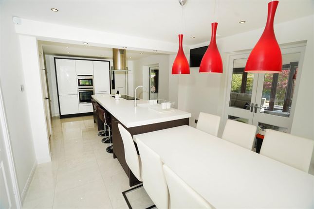 2, Tilside Grove, Bolton photo 4