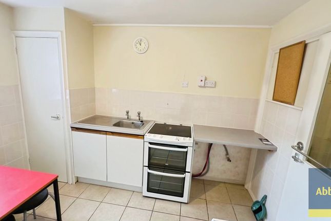 106, Ipswich photo 3