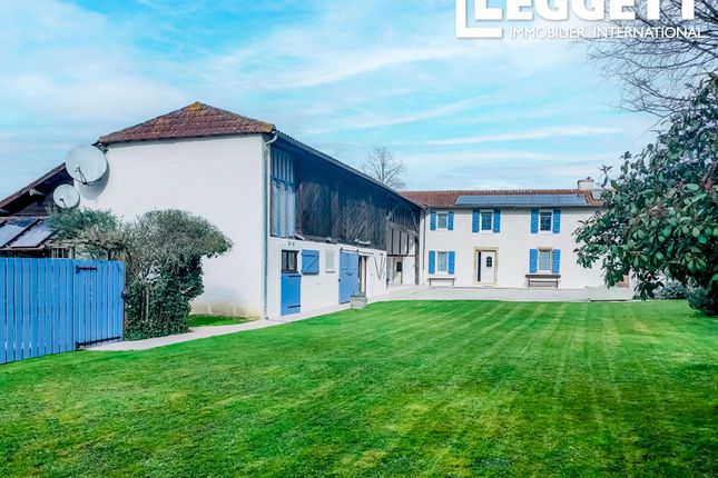 Villa for sale in Trie-Sur-Baïse, Hautes-Pyrénées, Occitanie