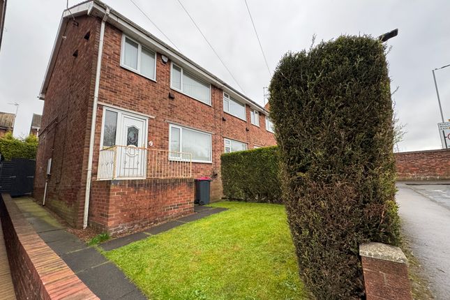 Thumbnail Town house to rent in Fielding Drive, Rotherham