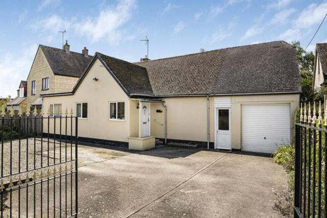 Thumbnail Detached bungalow for sale in Park Close, Kirtlington