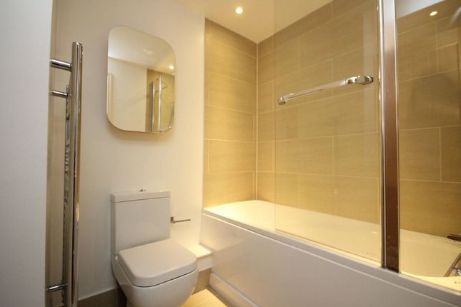 Room 3 Bathroom