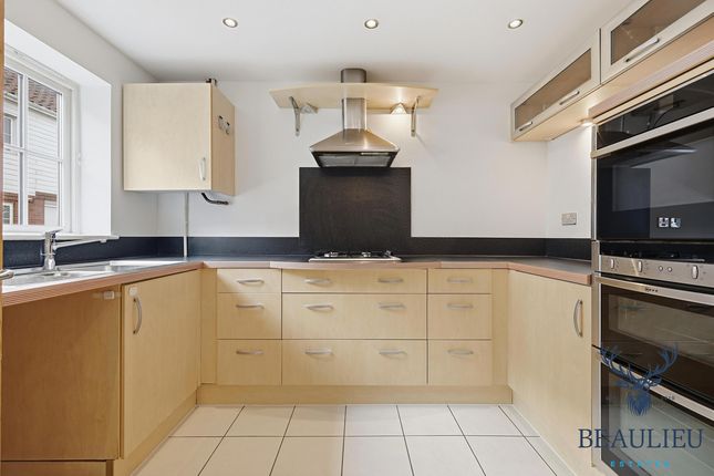 33, Braganza Way, beaulieu park photo 4