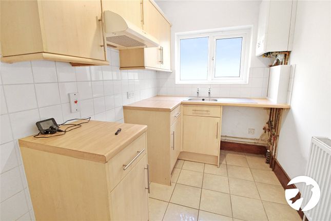 Cobham Terrace, Greenhithe photo 3