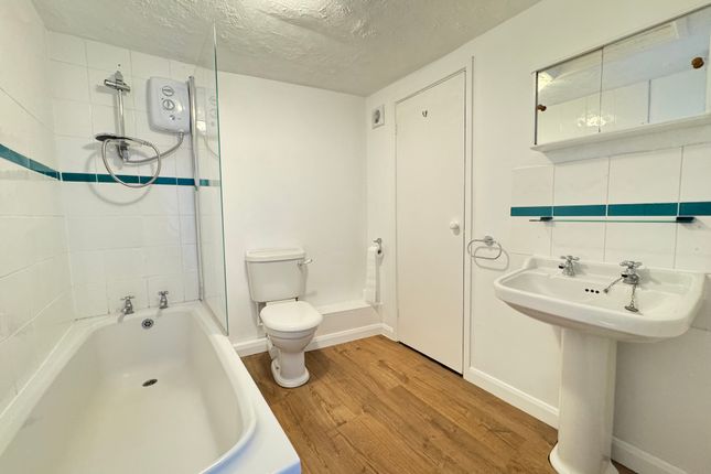 8, Truro photo 5