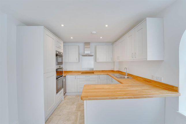 Terraced house for sale in Vicarage Road, Newmarket