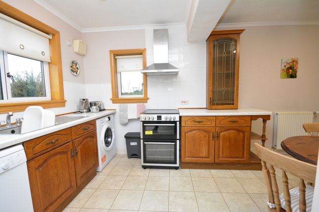 7 Lade Drive, Larbert photo 3