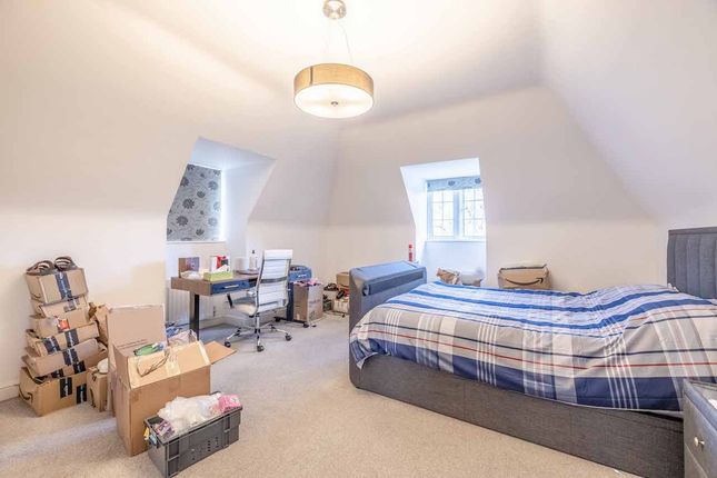 12, Lady Yorke Park, Seven Hills Road, Iver Heath photo 3