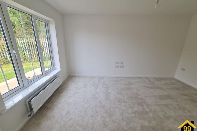 36, Toadmoor Drive, Burton on trent photo 5