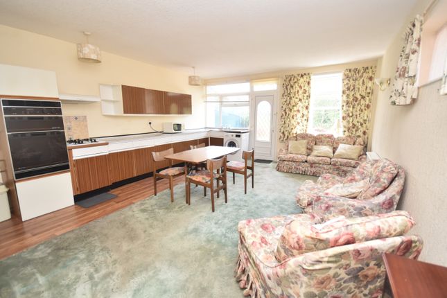 132, Wrexham Road, Whitchurch photo 3