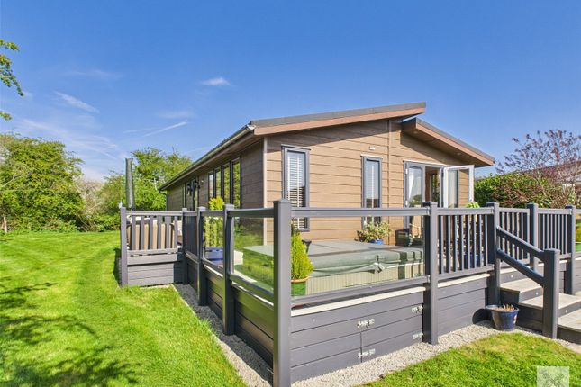35 Willow Brook,, Foxhunter Residential Caravan Park, Monkton photo 2
