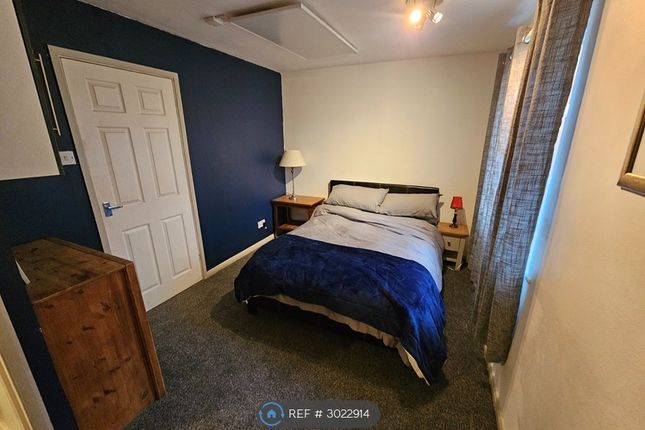 Flat, Norman St, Ilkeston photo 4