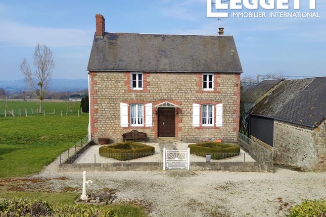Thumbnail Villa for sale in Le Teilleul, Manche, Normandie