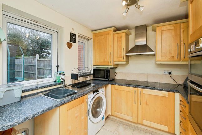 58, Pendleside Way, Derby photo 4