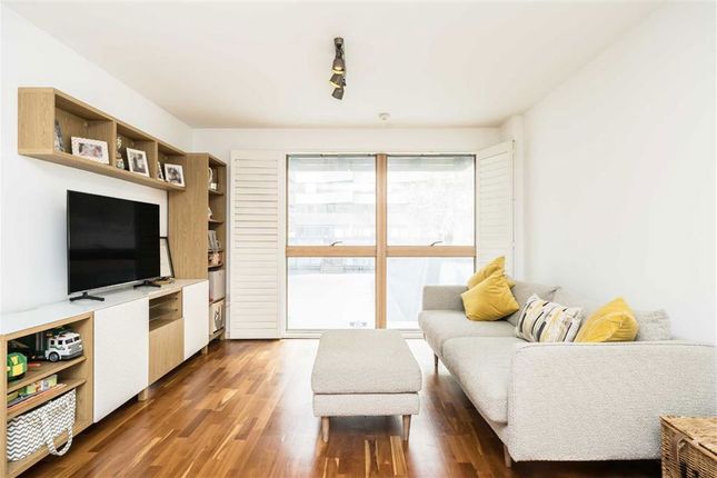 Flat 3, Gainsborough Studios South, 1, Poole Street, London photo 4