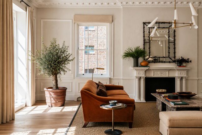 Apt 7, Hertford Street,, 36 & 37 Hertford Street Residences, London photo 3