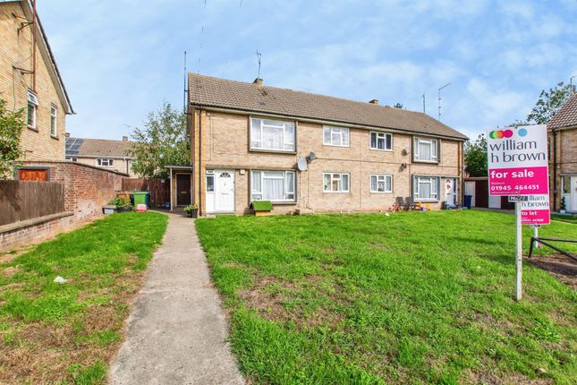 2-bed flat on 23, Coldhorn Crescent, Wisbech, £65,000