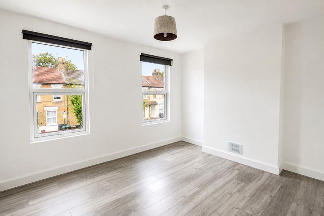 60, Glendish Road, London photo 3
