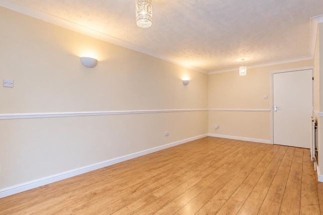 Wellfield Court, Milton Keynes photo 4