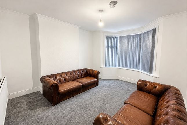 18, Micklefield Road, High Wycombe photo 3