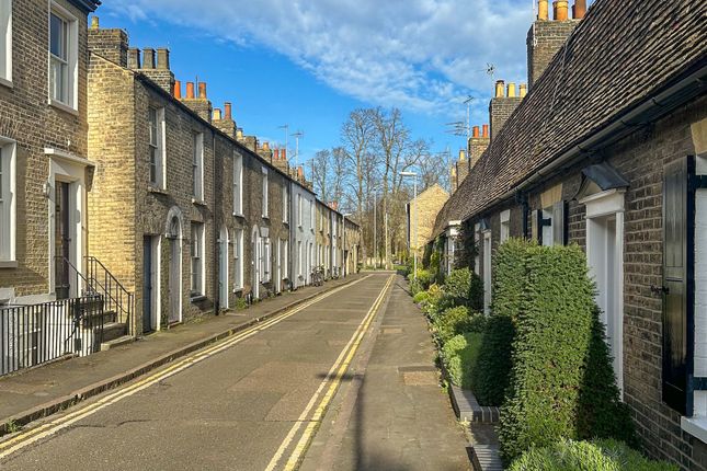 Terraced house for sale in Orchard Street, Cambridge