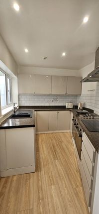 Rooms For Rent/All Bills And Wifi Included In Me7