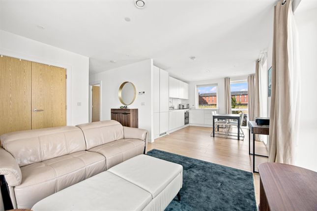 Flat 5, Dakota House, Hornchurch Road, Uxbridge photo 4