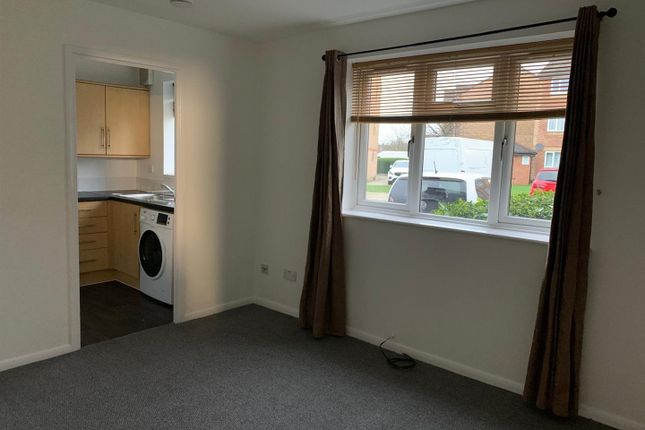 91, Danbury Crescent, South Ockendon photo 5