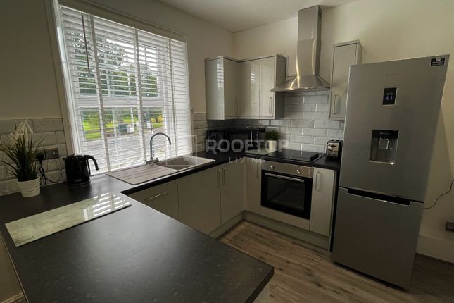 Thumbnail Terraced house to rent in Otley Road, Leeds
