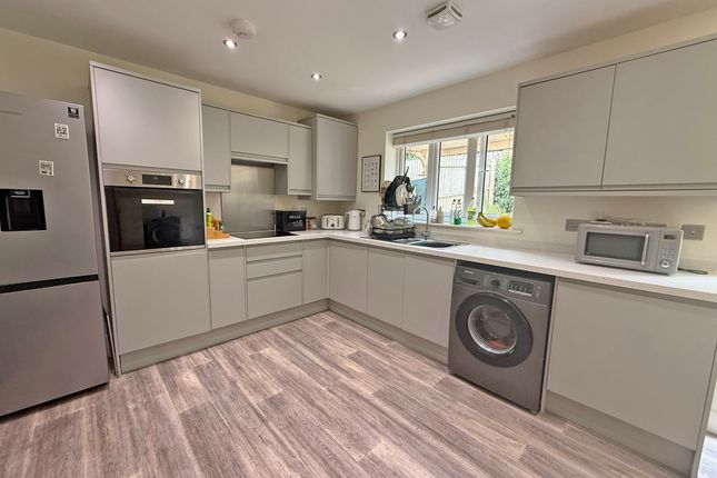 26, Rosedale Lane, Scarborough photo 3