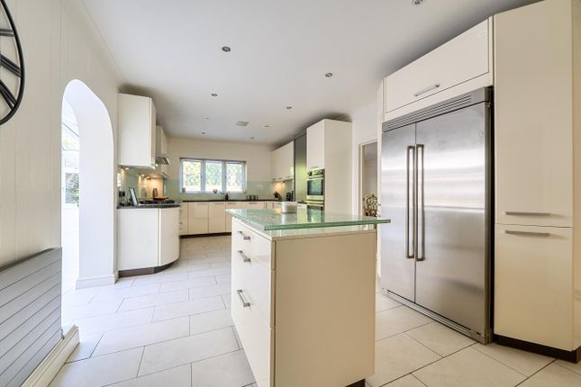 Arrandene Lodge, 108, Wise Lane, Mill Hill photo 3