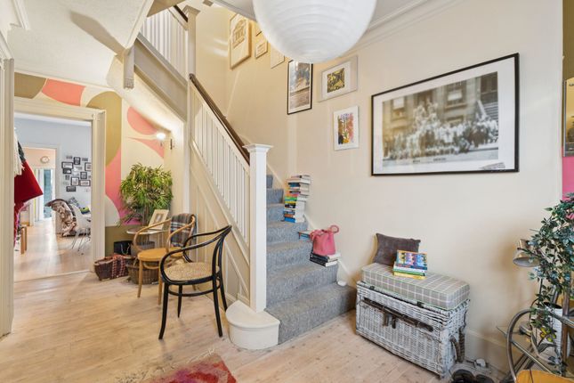 20 Vernon Road, Bushey photo 2