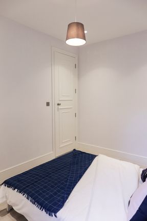 Flat to rent in Craven Park, London