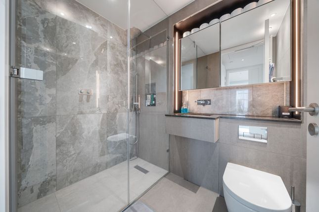 Flat for sale in Bollinder Place, Carrara Tower