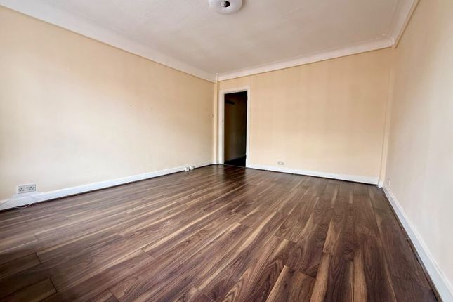Flat 373, Park West, Edgware Road, LONDON photo 5