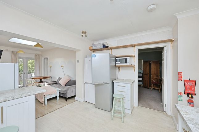 17, Coniston Close, Norwich photo 4