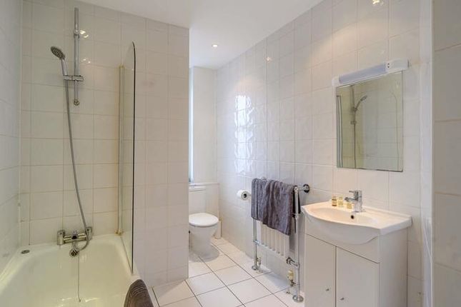 Apartment, 68, 39 Hill Street, London, London photo 4