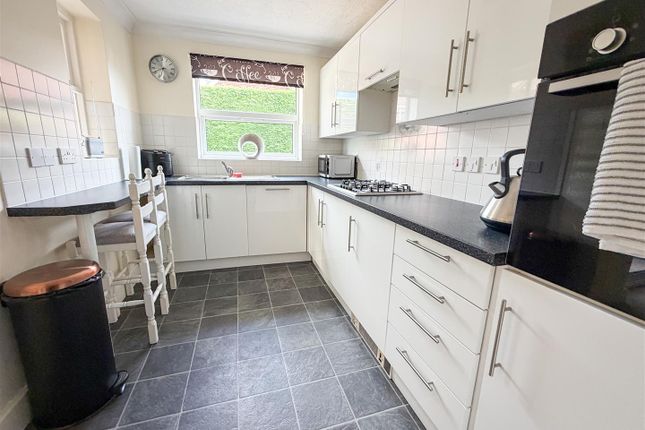 14, Pevensey Drive, Clacton-on-sea photo 3