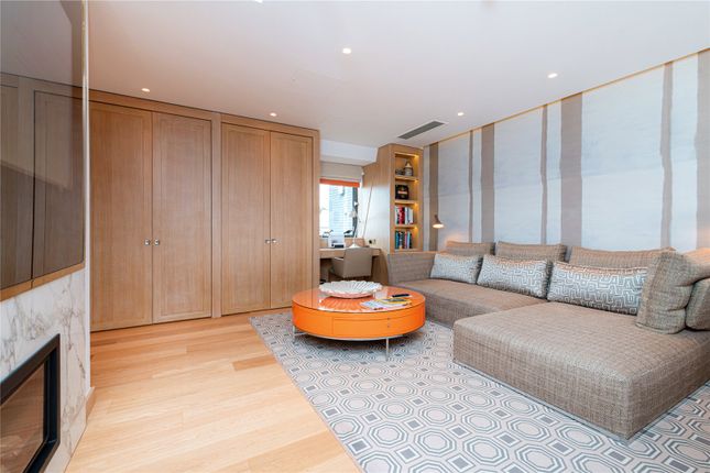 Flat to rent in Welbeck Street, Marylebone, London