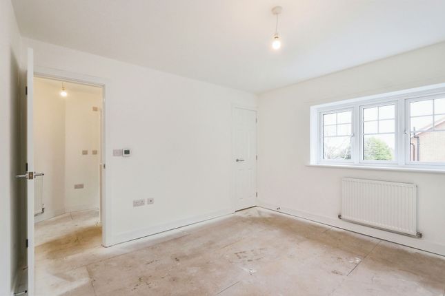Town house for sale in Milton Drive, Thorpe Hesley, Rotherham